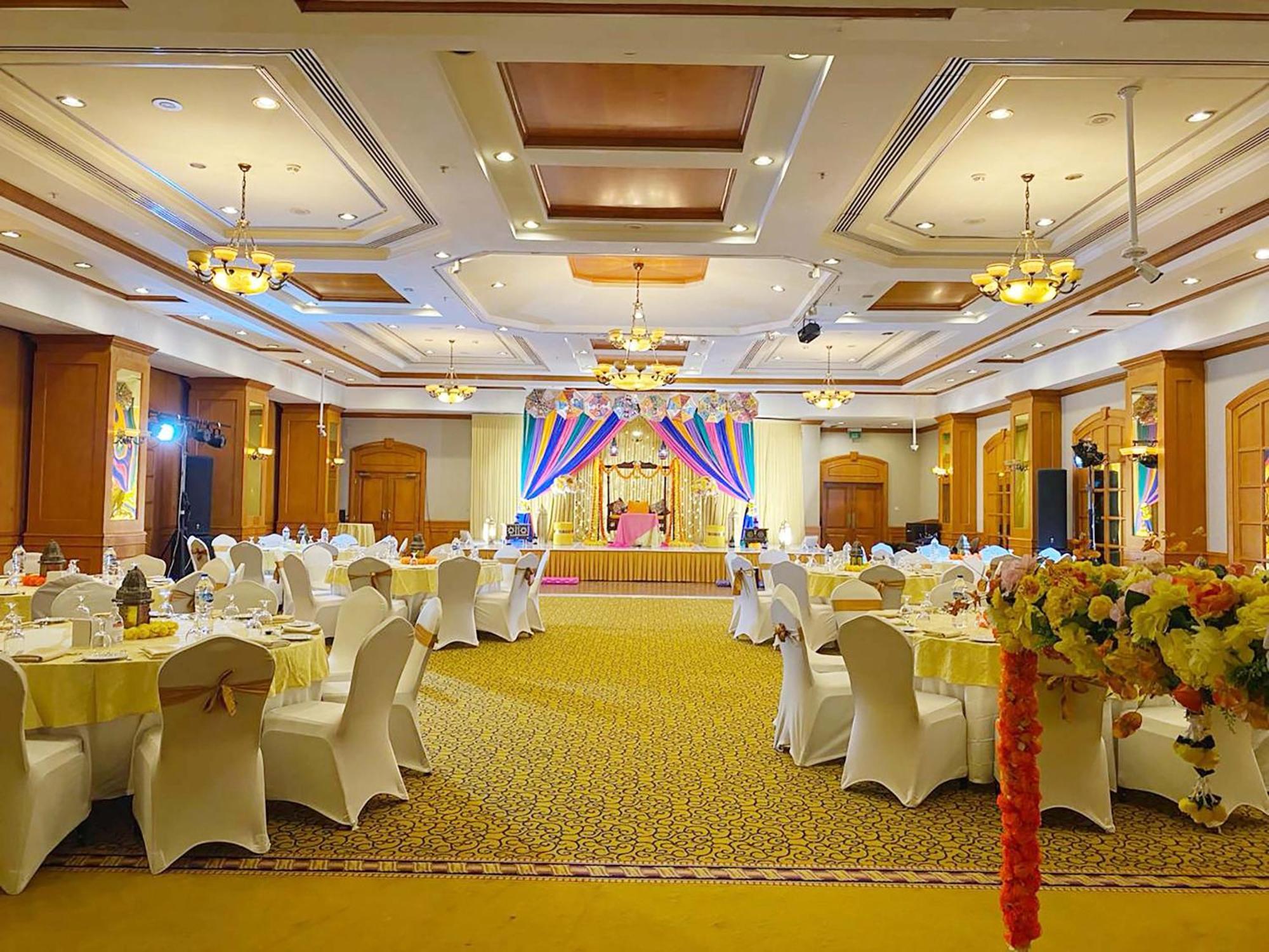 Knight Castle Hotel - Formerly Known As Carlton Palace Hotel Dubai Exteriör bild